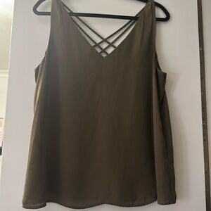 🌕 Express Strappy Back V Neck Tank